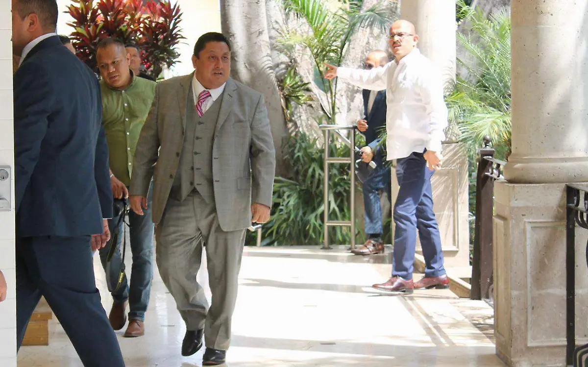 AGUS-F9EN El fiscal de Morelos Uriel Carmona Gándara, señaló que la situación de la Fiscalía Anticorrupción se tendrá que resolver en los tribunales. (6)